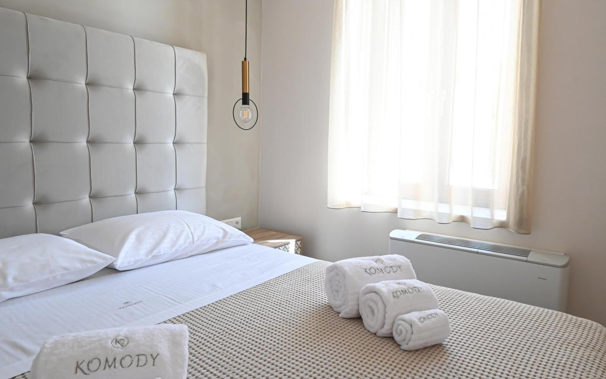 Komody Delphi Zewnętrze zdjęcie